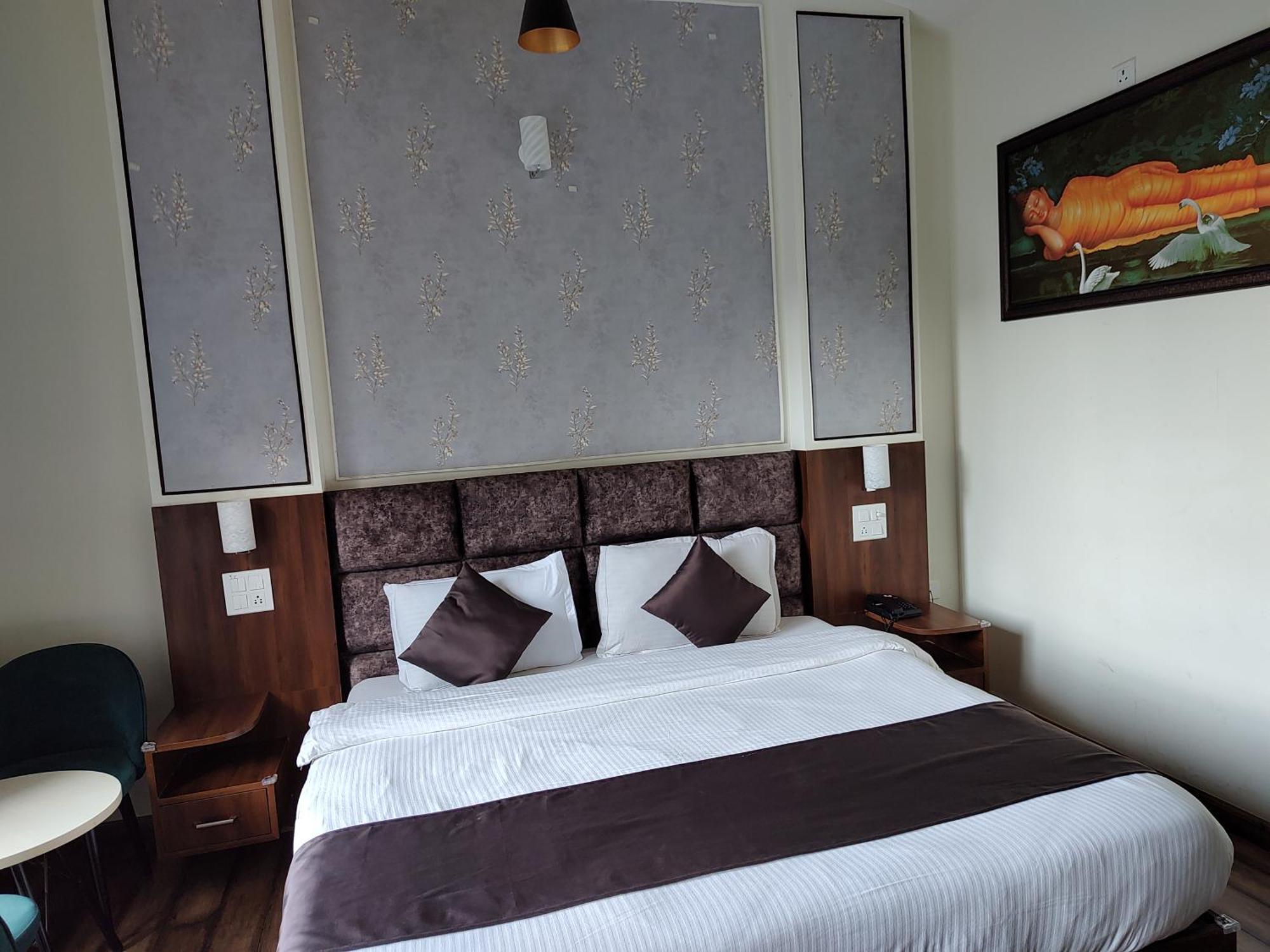 Hotel Le Halcyon , Kasauli Solan Dış mekan fotoğraf